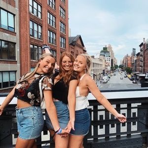 Meet your Posher, Lily